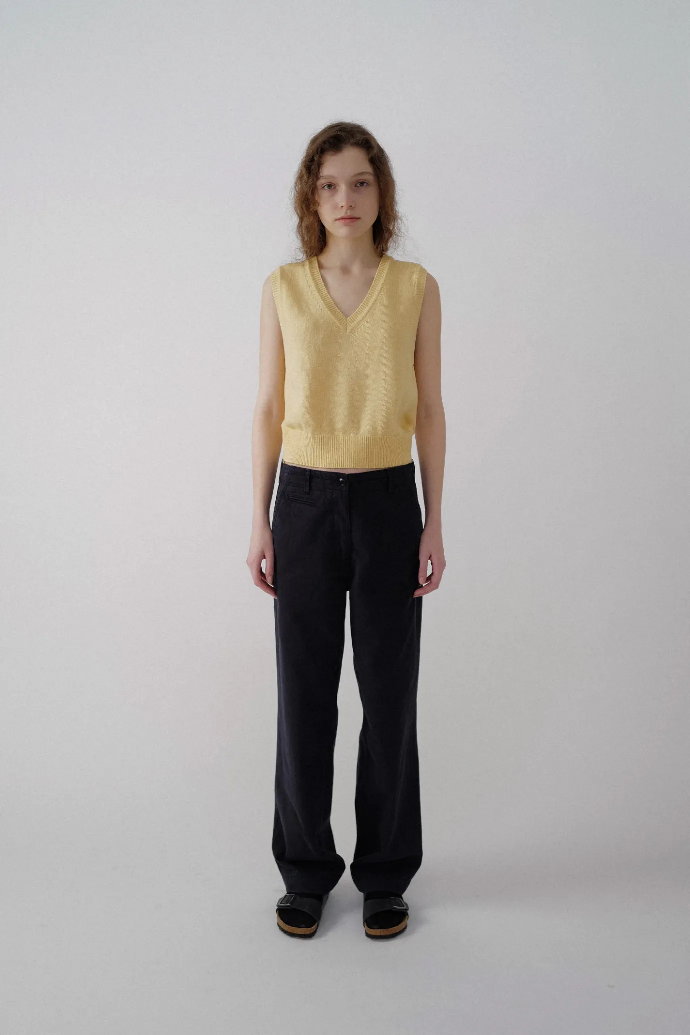 Nothing written Knitwear-Basic v-neck slipover (Yellow)