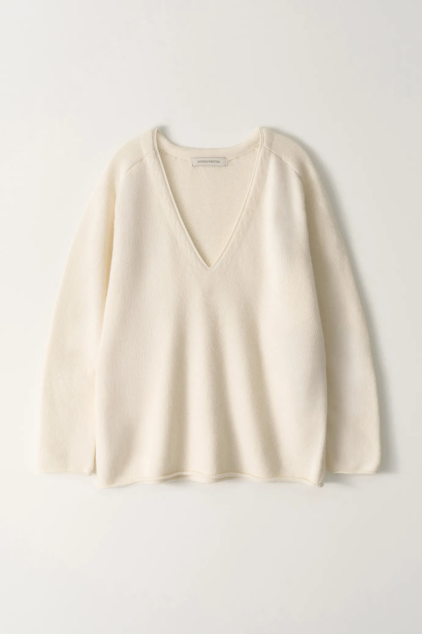 Nothing written Knitwear-Cerin deep v-neck pullover (Ivory)
