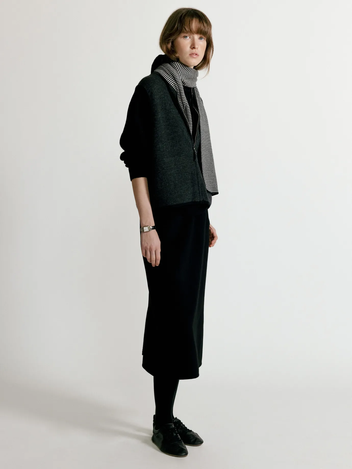 dicky_zipup_vest_charcoal_3.webp Nothing written Knitwear-Dicky zip-up vest (Charcoal)