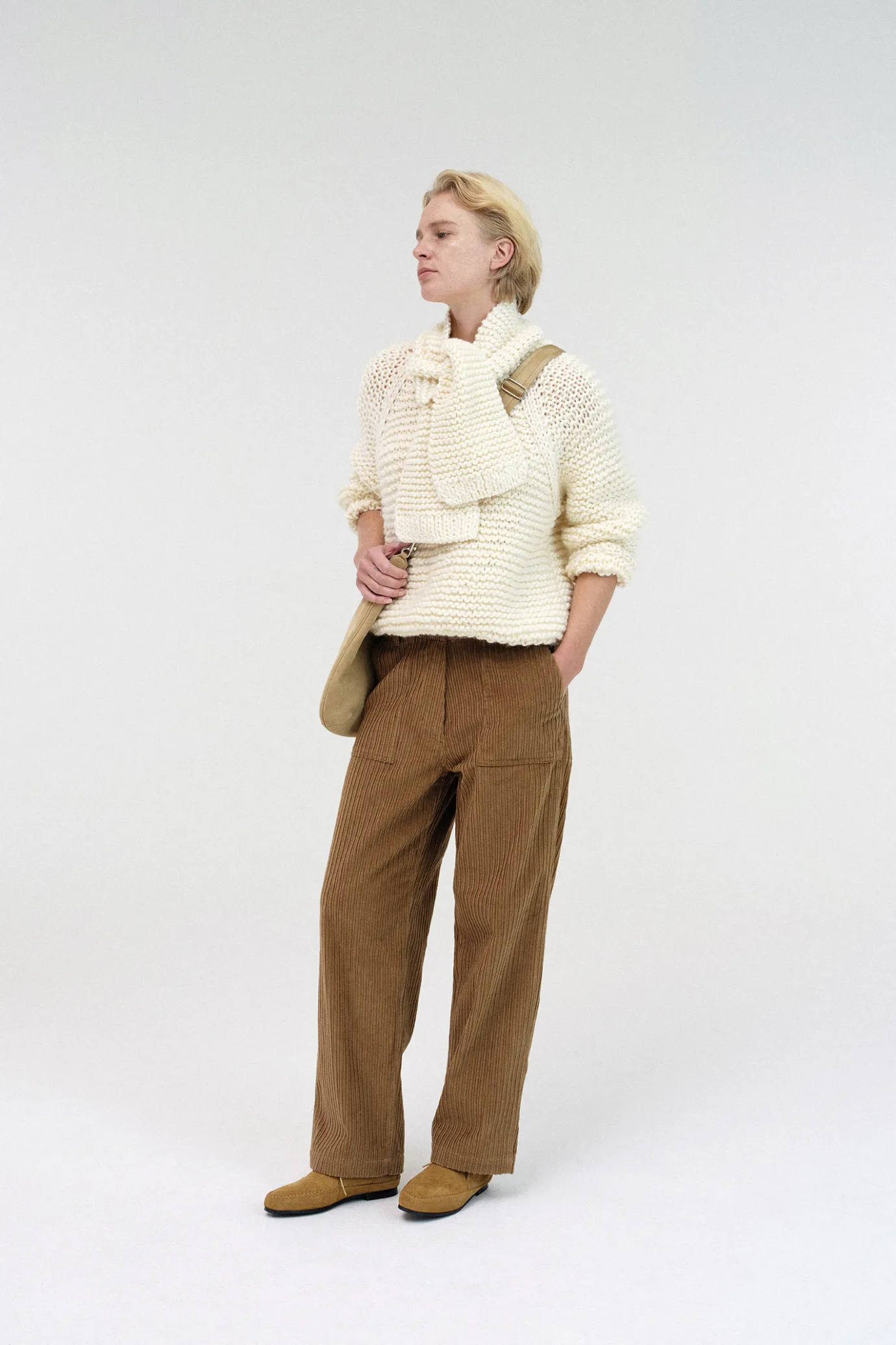 Nothing written Accessories-Handmade knitted muffler (Ivory)