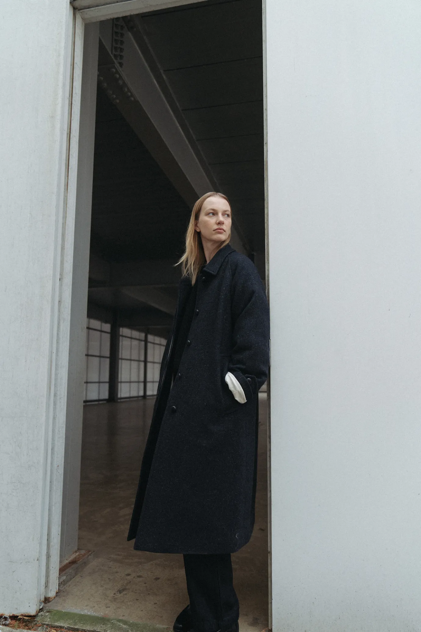 marsh_wool_coat_dark_blue_3.webp Nothing written Outwears-Marsh wool coat (Dark blue)