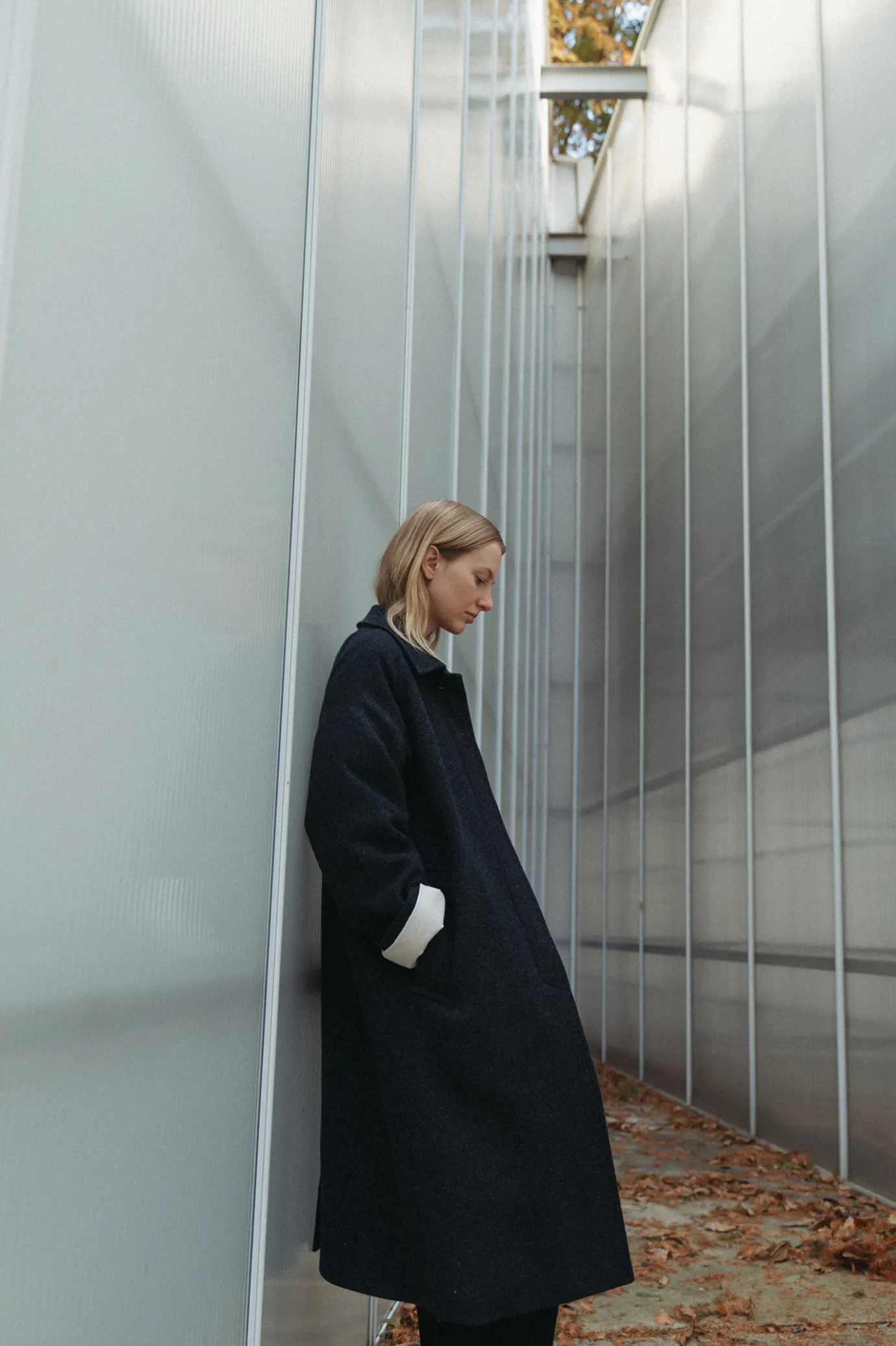 marsh_wool_coat_dark_blue_5.webp Nothing written Outwears-Marsh wool coat (Dark blue)