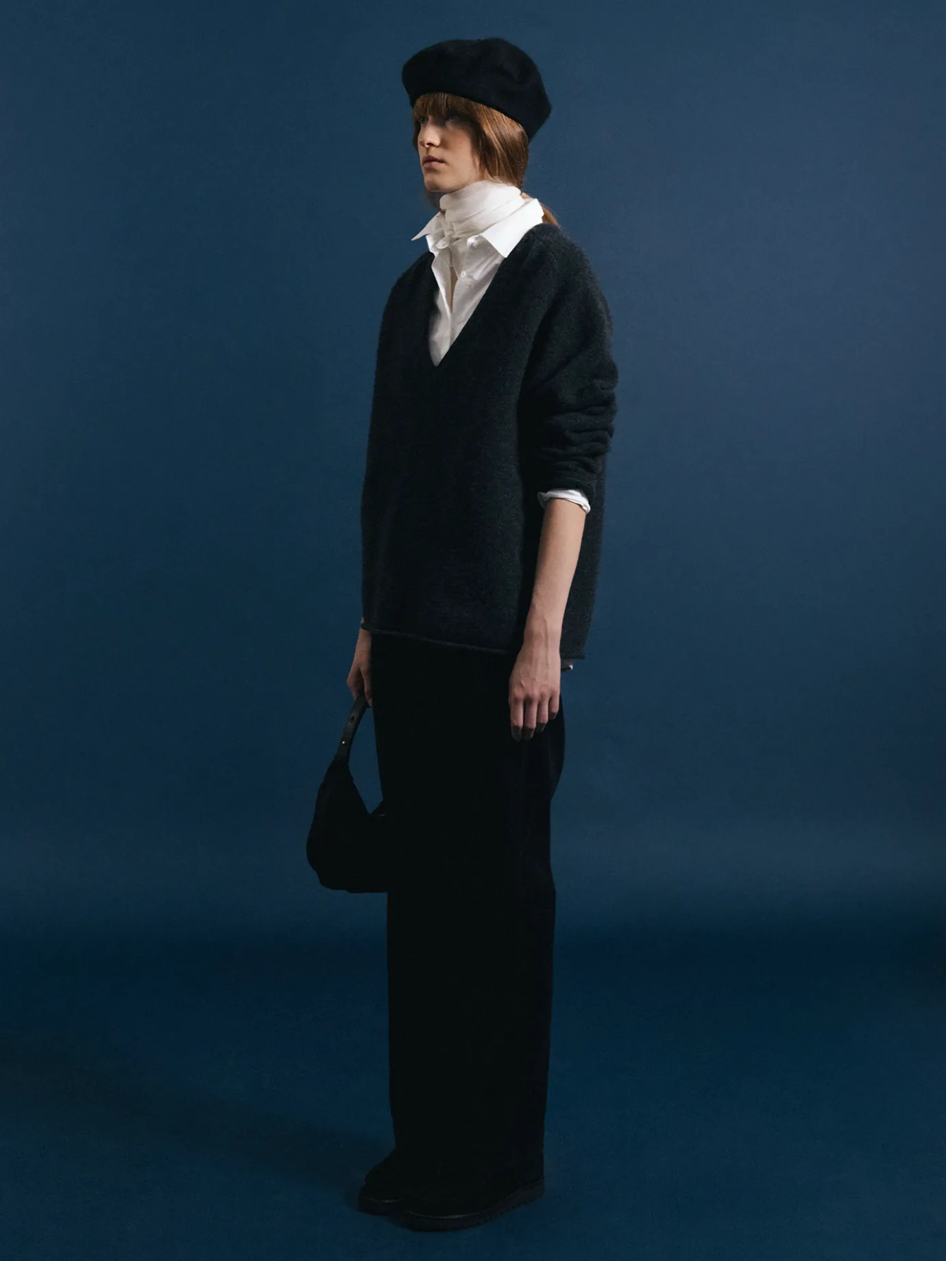 Nothing written Knitwear-2ND / Cerin deep v-neck pullover (Charcoal)