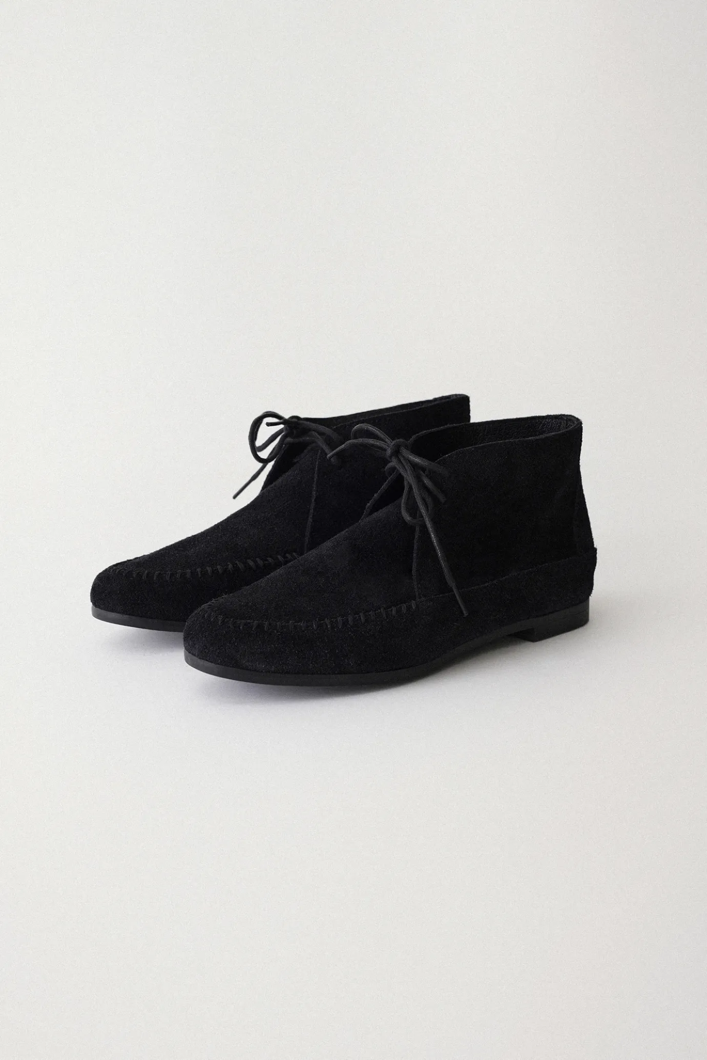 Nothing written Exclusive | Shoes-2ND / Suede moccasin boots (Black)