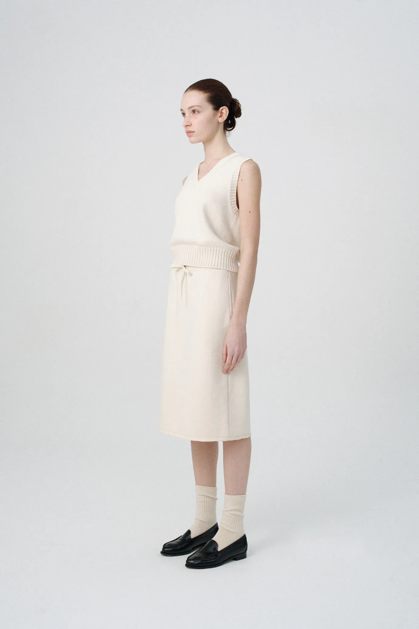 Nothing written Knitwear-Piya cotton v-neck vest (Ivory)
