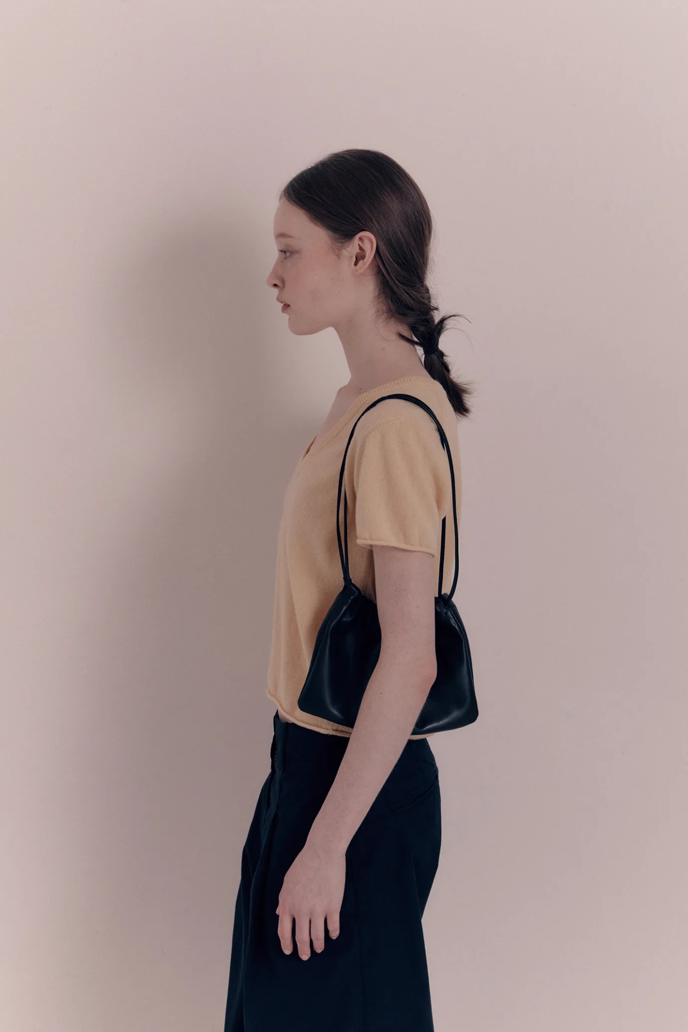 Nothing written Bags-13RD / Nella strap bag (Black)