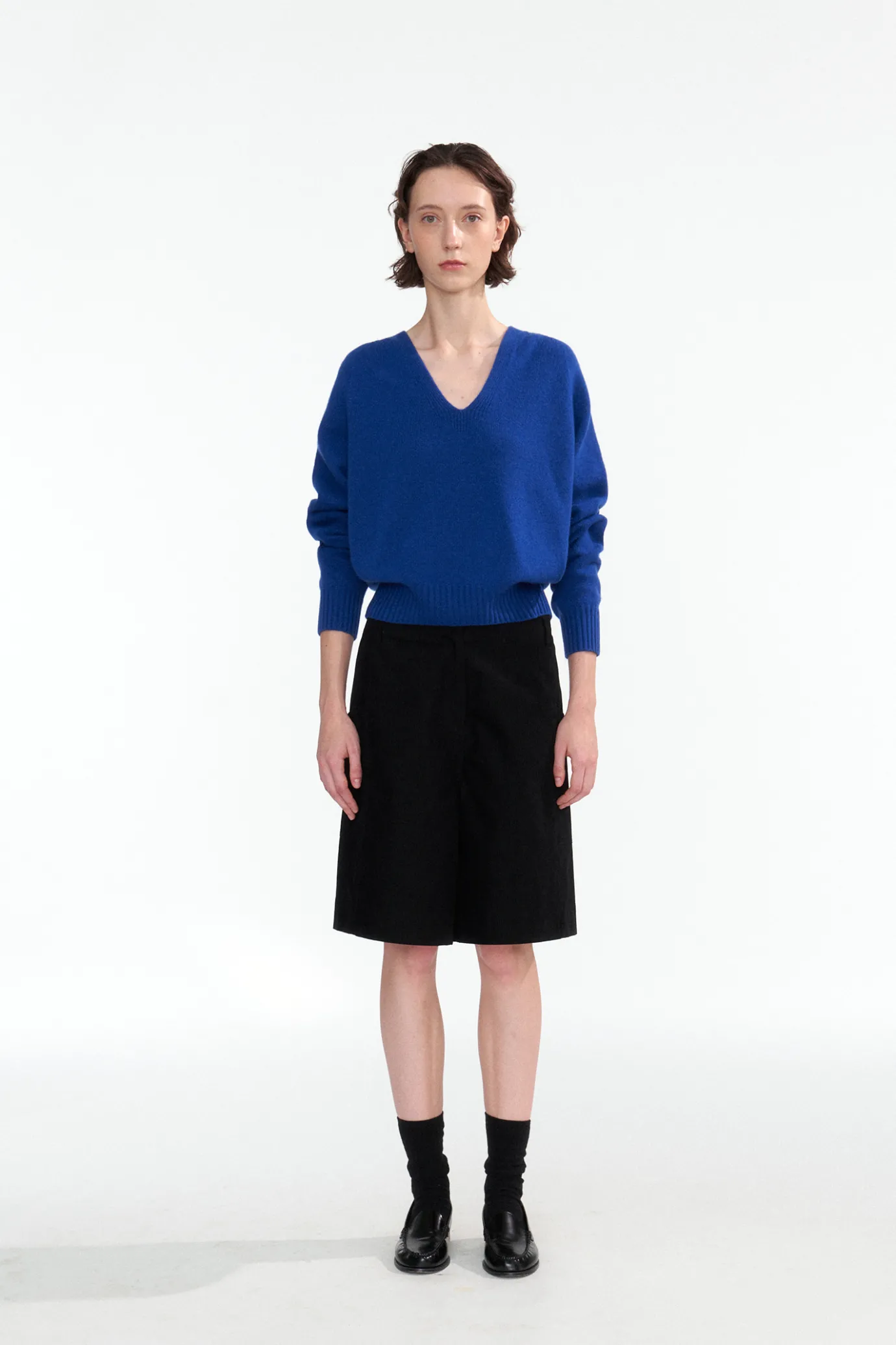 Nothing written Knitwear-10TH / Erin wool v-neck pullover (Royal blue)
