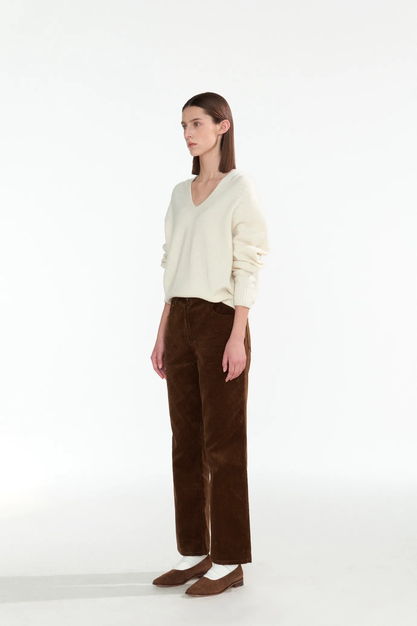 Nothing written Knitwear-8TH / Erin wool v-neck pullover (Ivory)