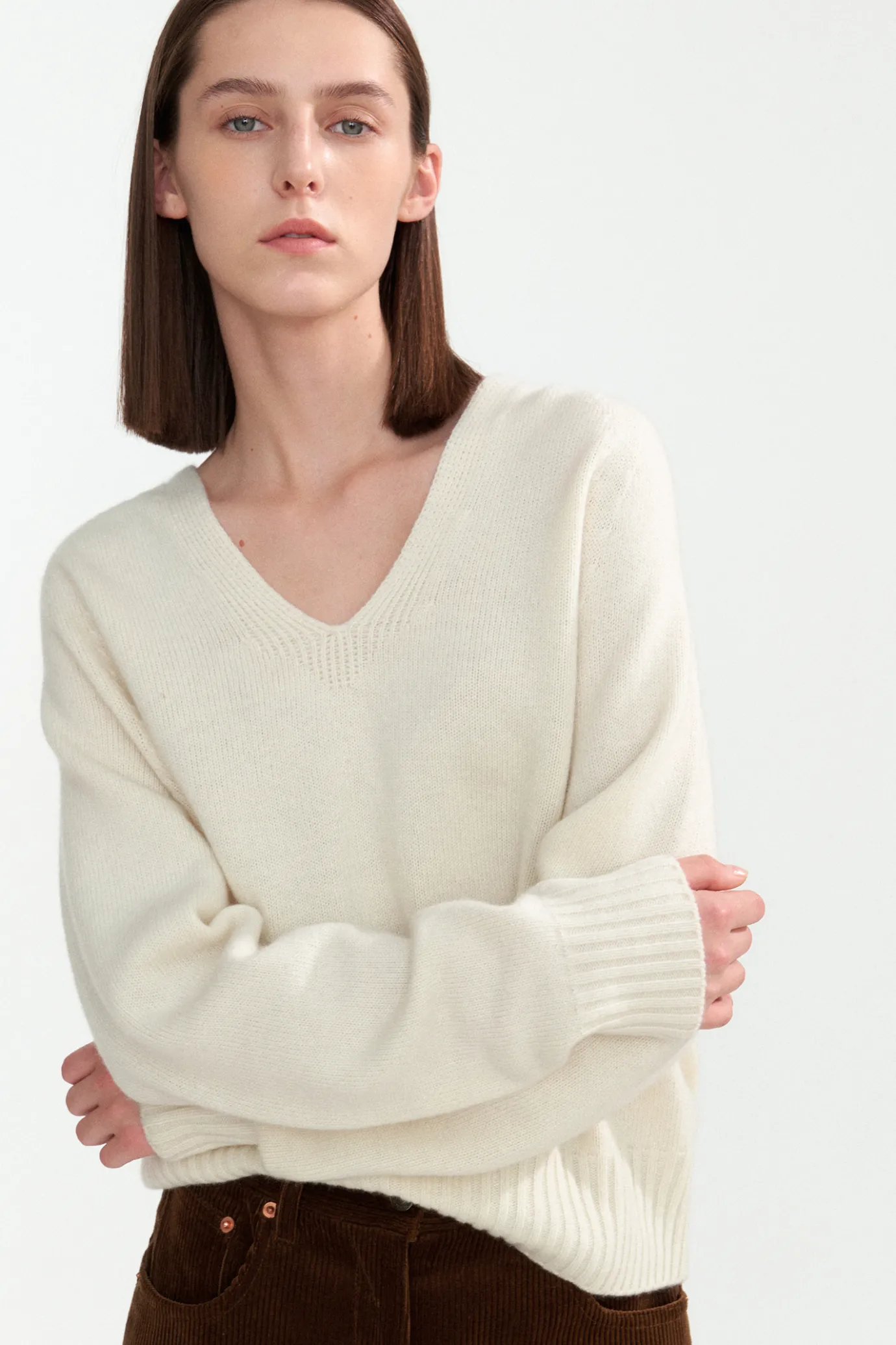 th__erin_wool_vneck_pullo_7.webp Nothing written Knitwear-8TH / Erin wool v-neck pullover (Ivory)