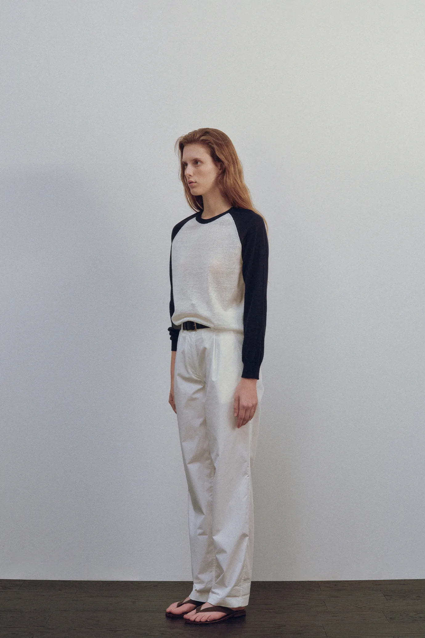 Nothing written Knitwear-6TH / Grin linen knit top (Navy ivory)