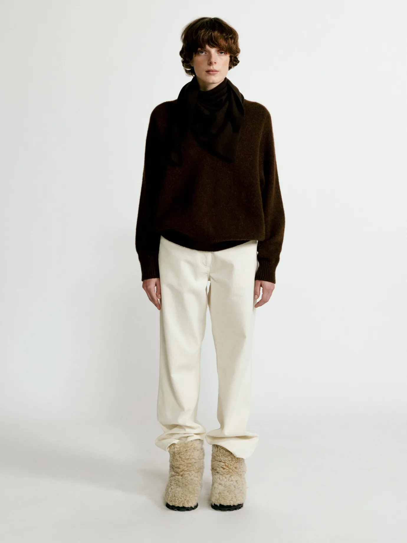 Nothing written Accessories-Triangle cashmere muffler (Brown)